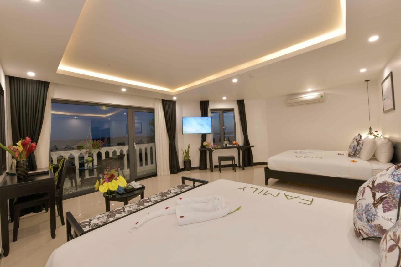 Gem Riverside 4*