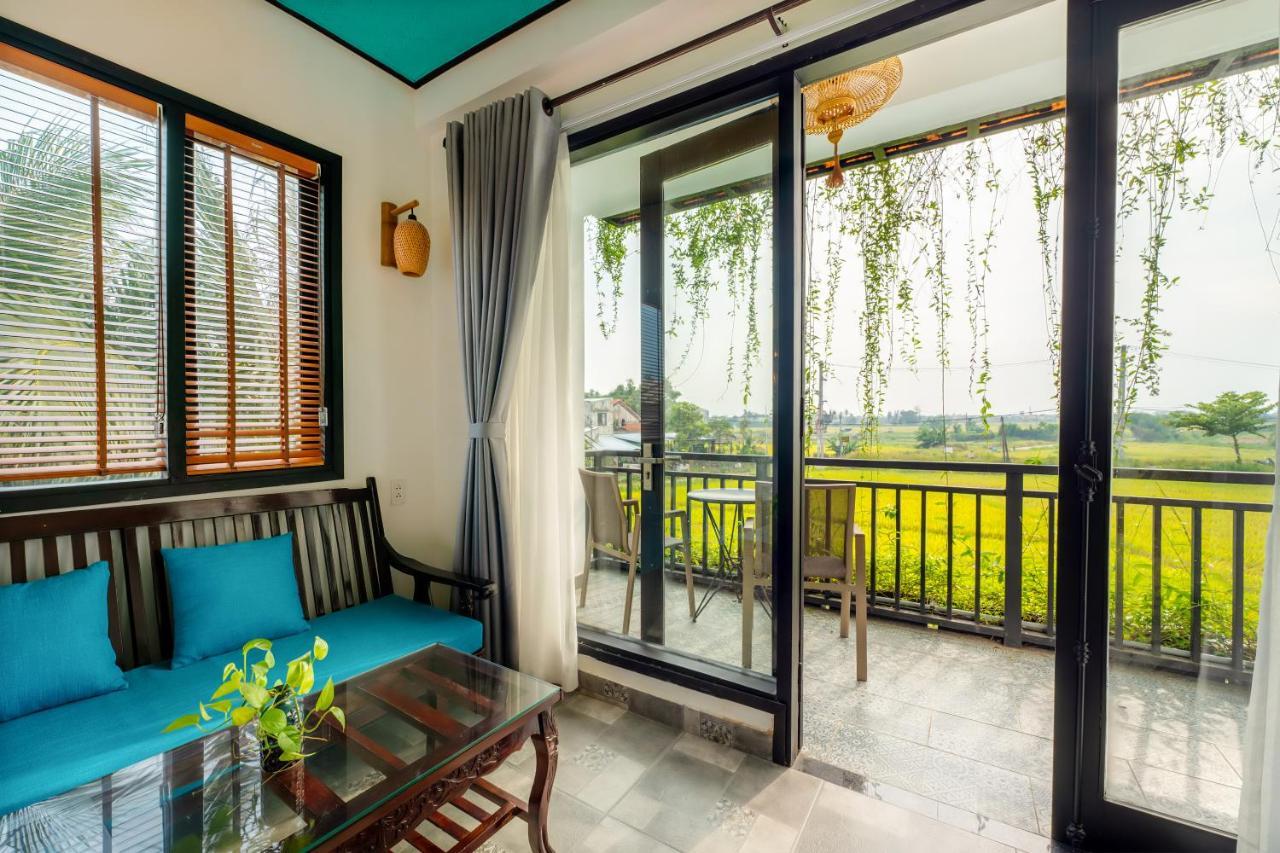 Sunkised Paddy Hotel