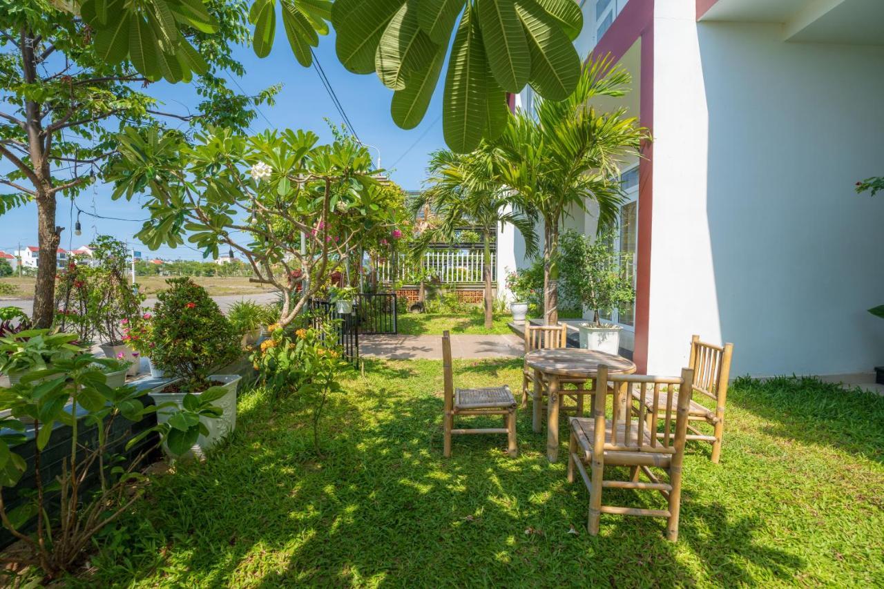 Villa Yellow Daisy Hoi An