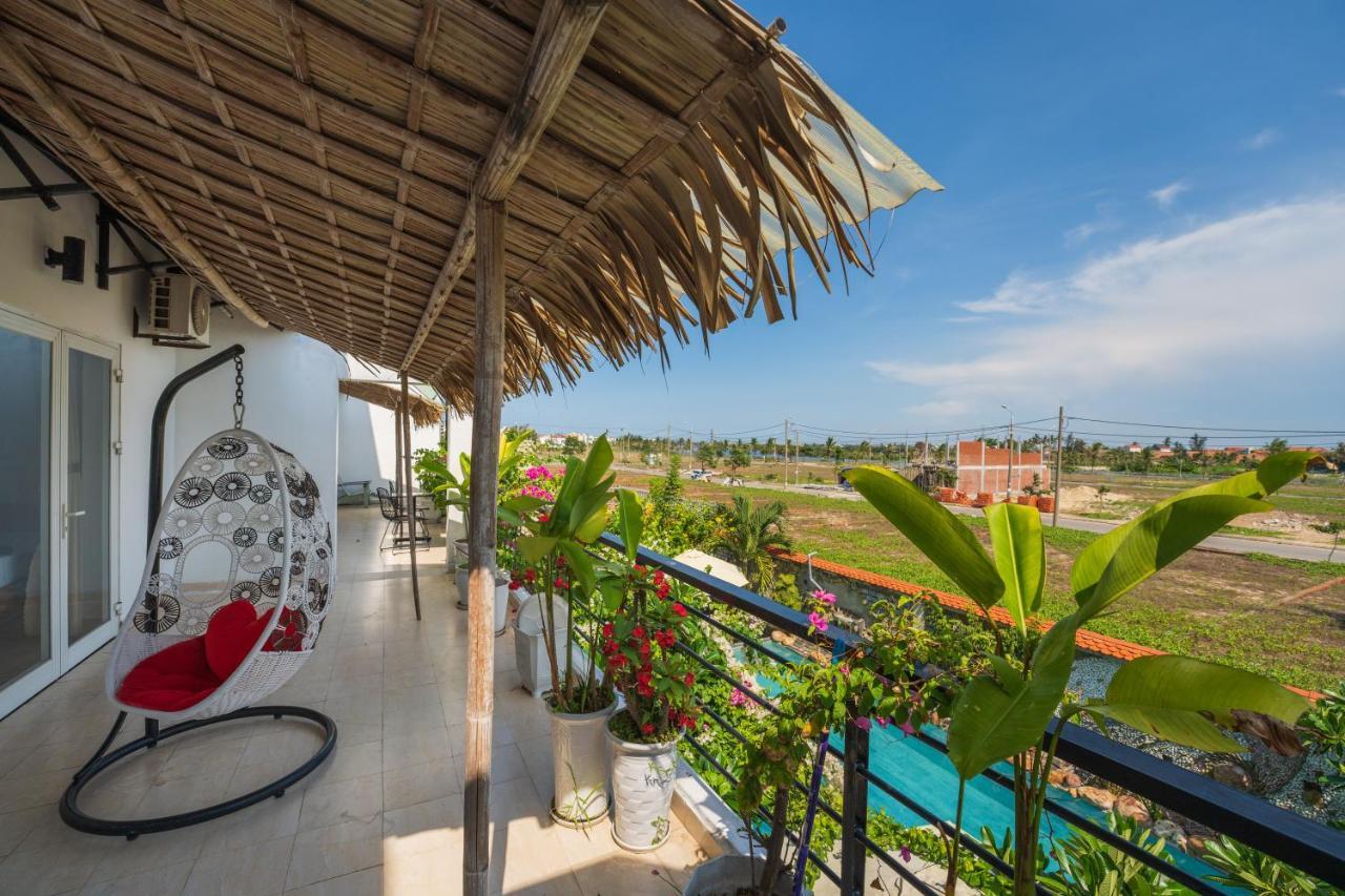 Yellow Daisy Villa