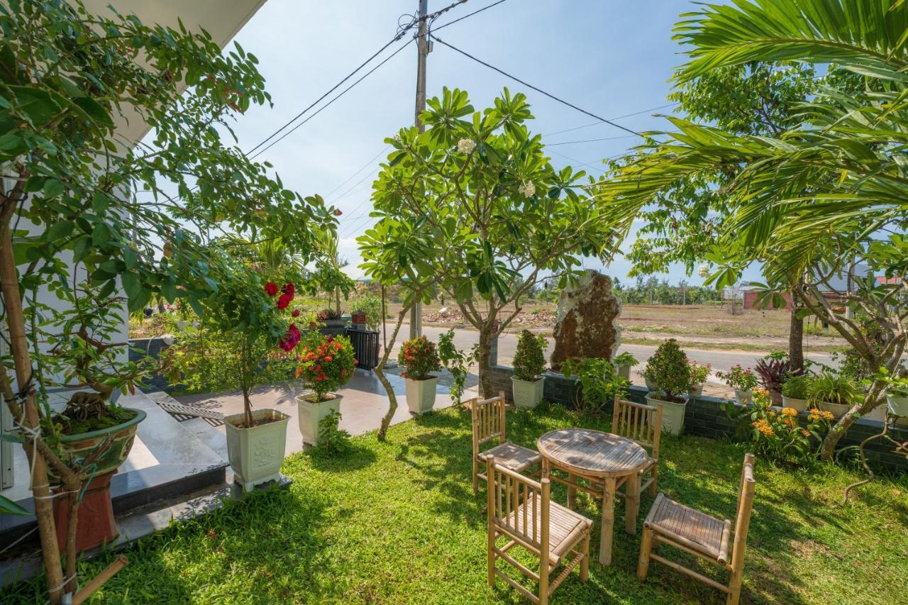 Yellow Daisy Villa
