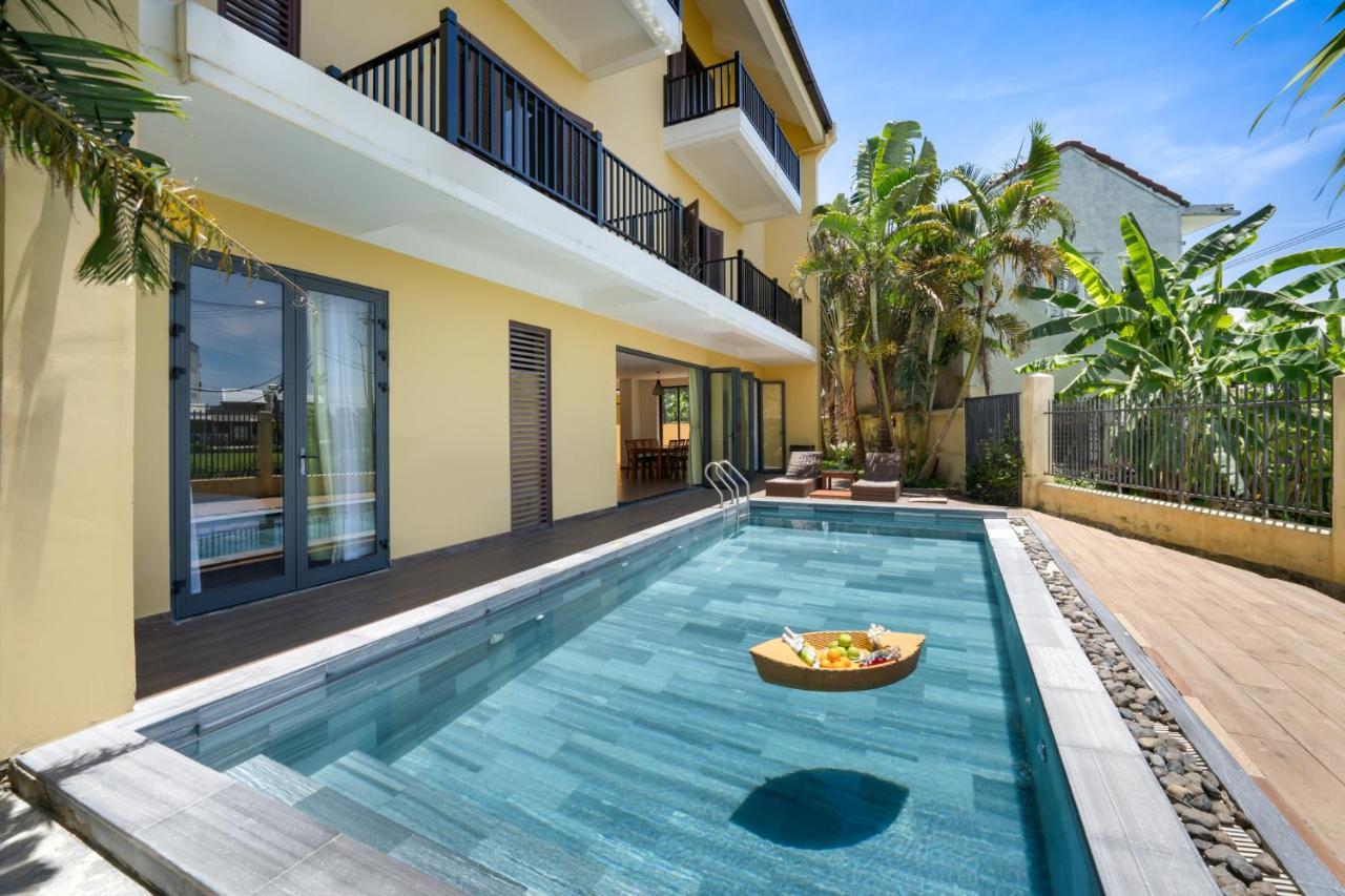 Palm Garden & Pool Hotel