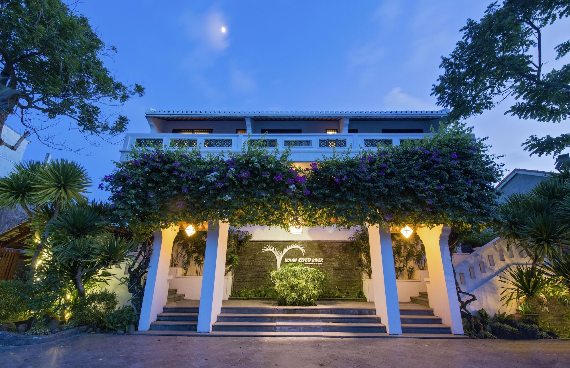 Resort Coco River & 4*