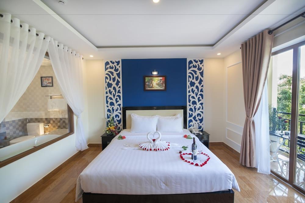 Rose Garden Hotel 3*