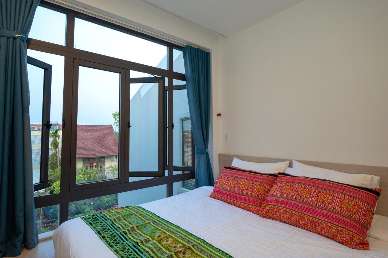 De Pi's * Hoi An