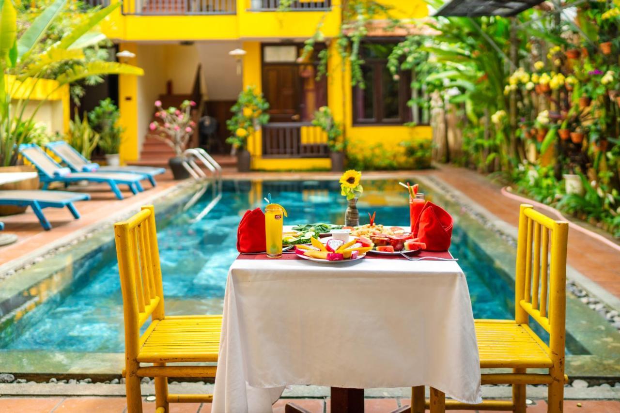 Riverside Oasis 3*