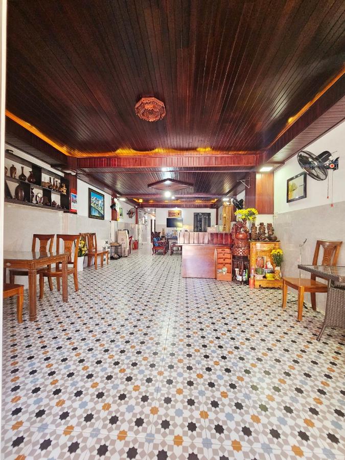 Win * Hoi An