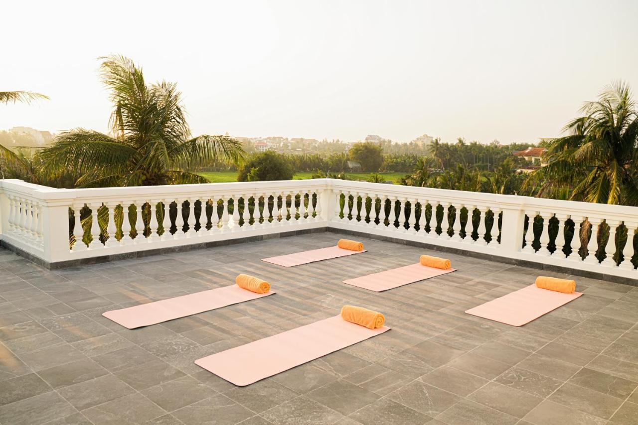 Moodhoian Riverside & 4*
