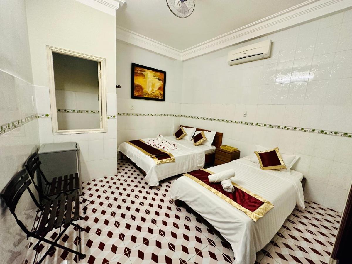 Dk House *