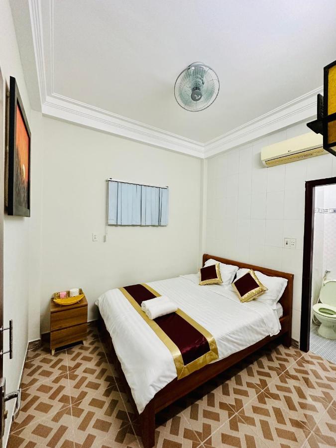 Dk House *