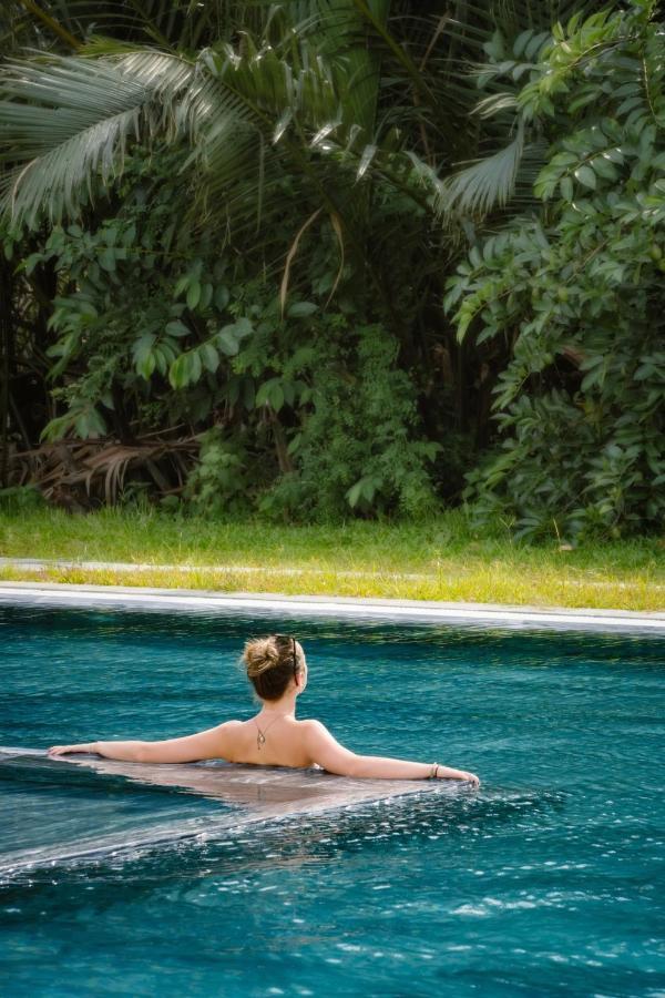 Moodhoian Riverside & Hotel 4*