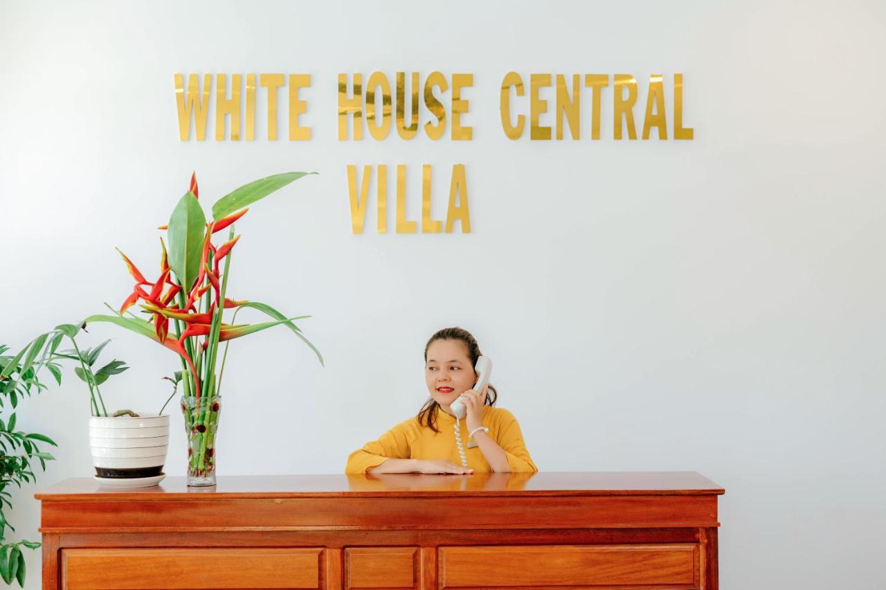 White House Hotel