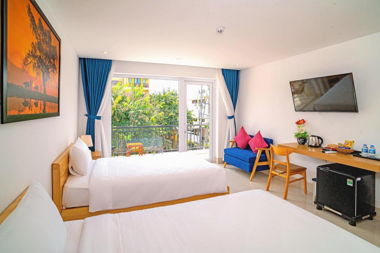 Hotel White House 3*
