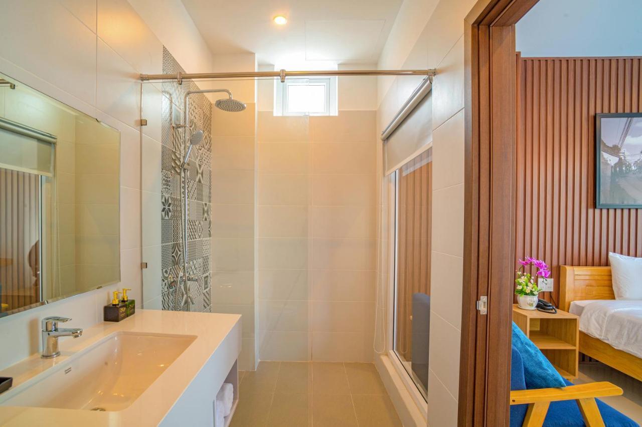 White House 3* Hoi An