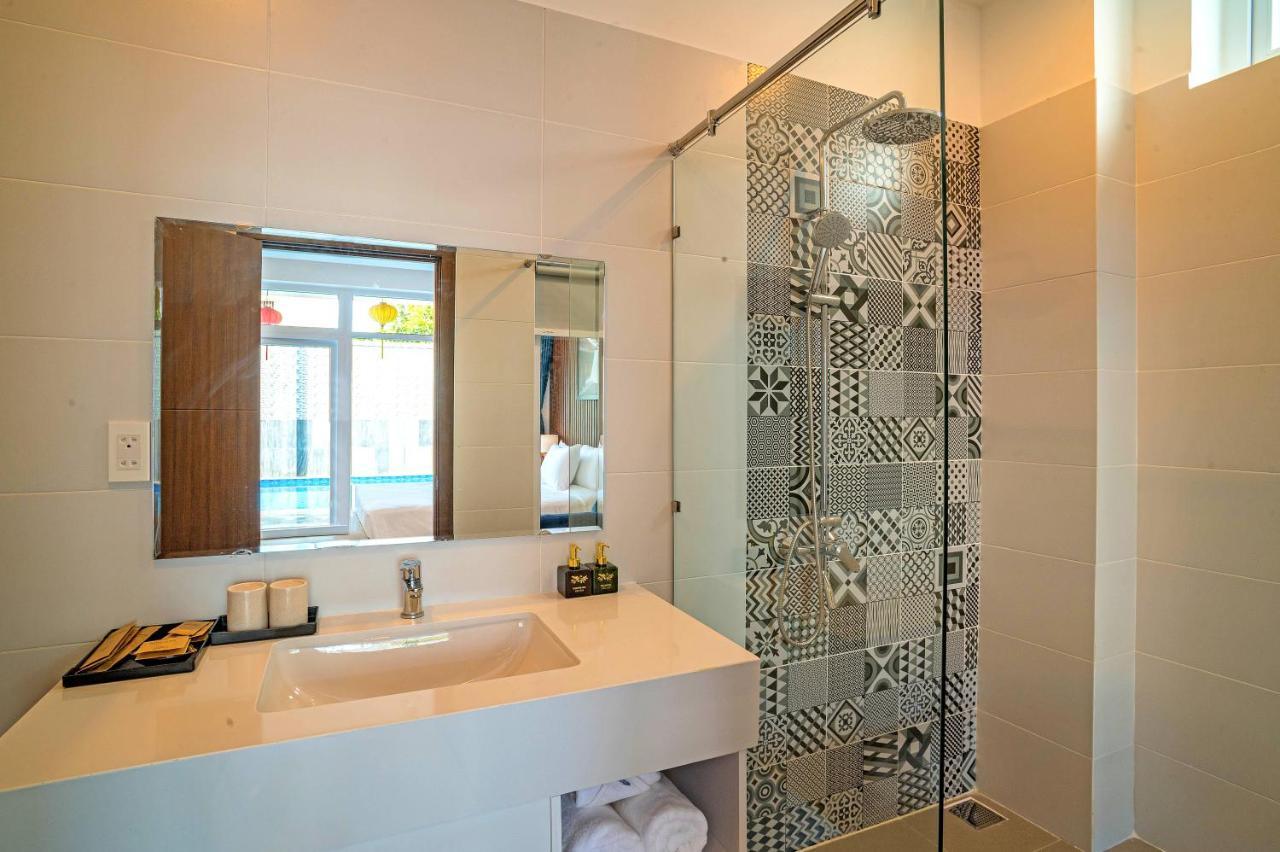 White House 3* Hoi An