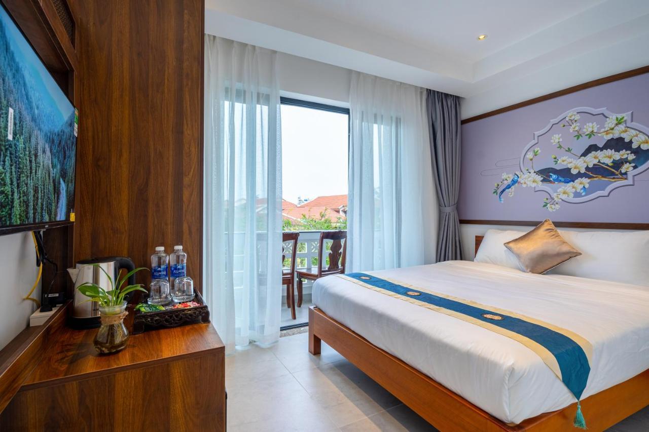 The Present River Aparthotel