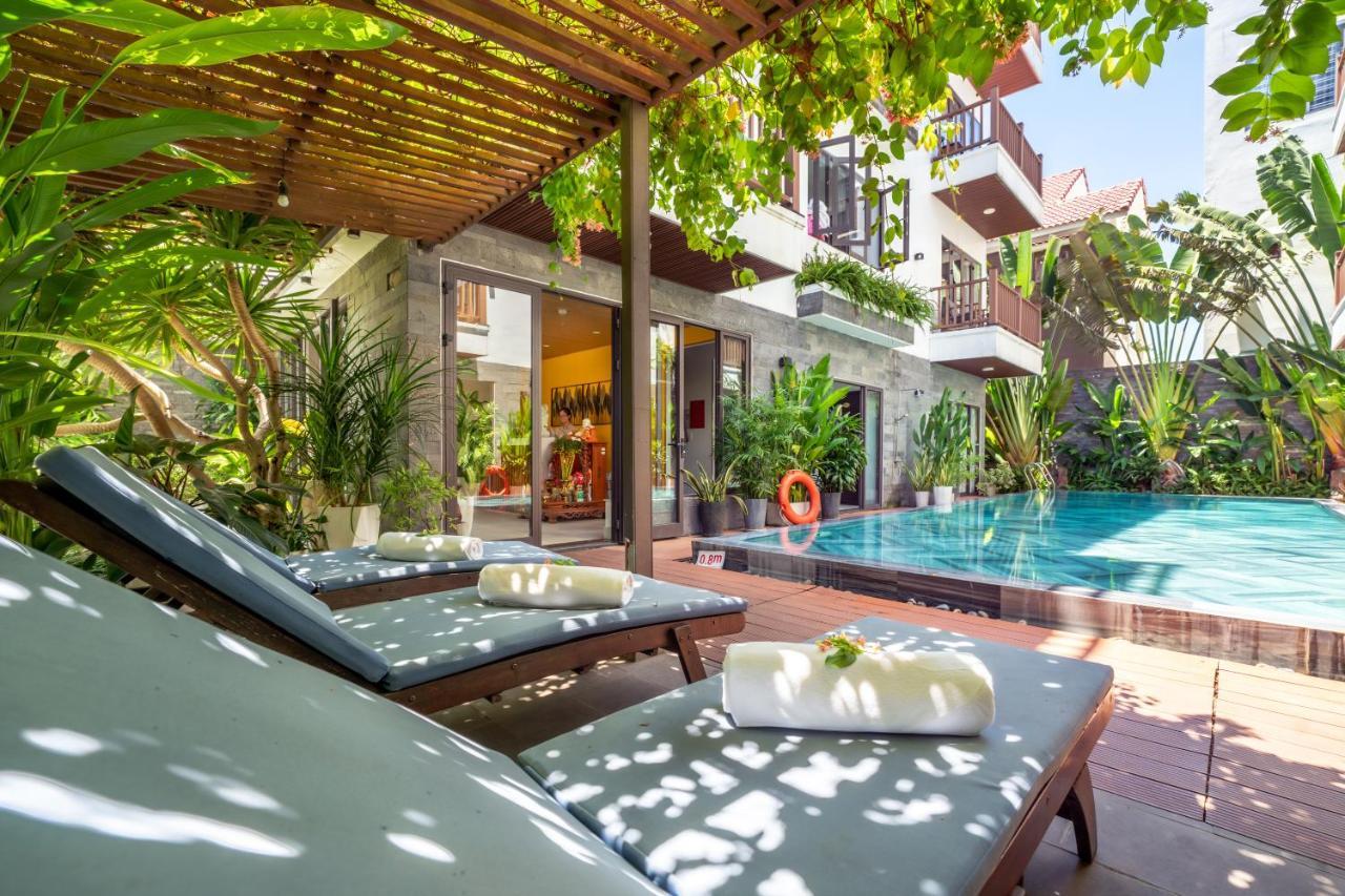 Hotel December Oasis