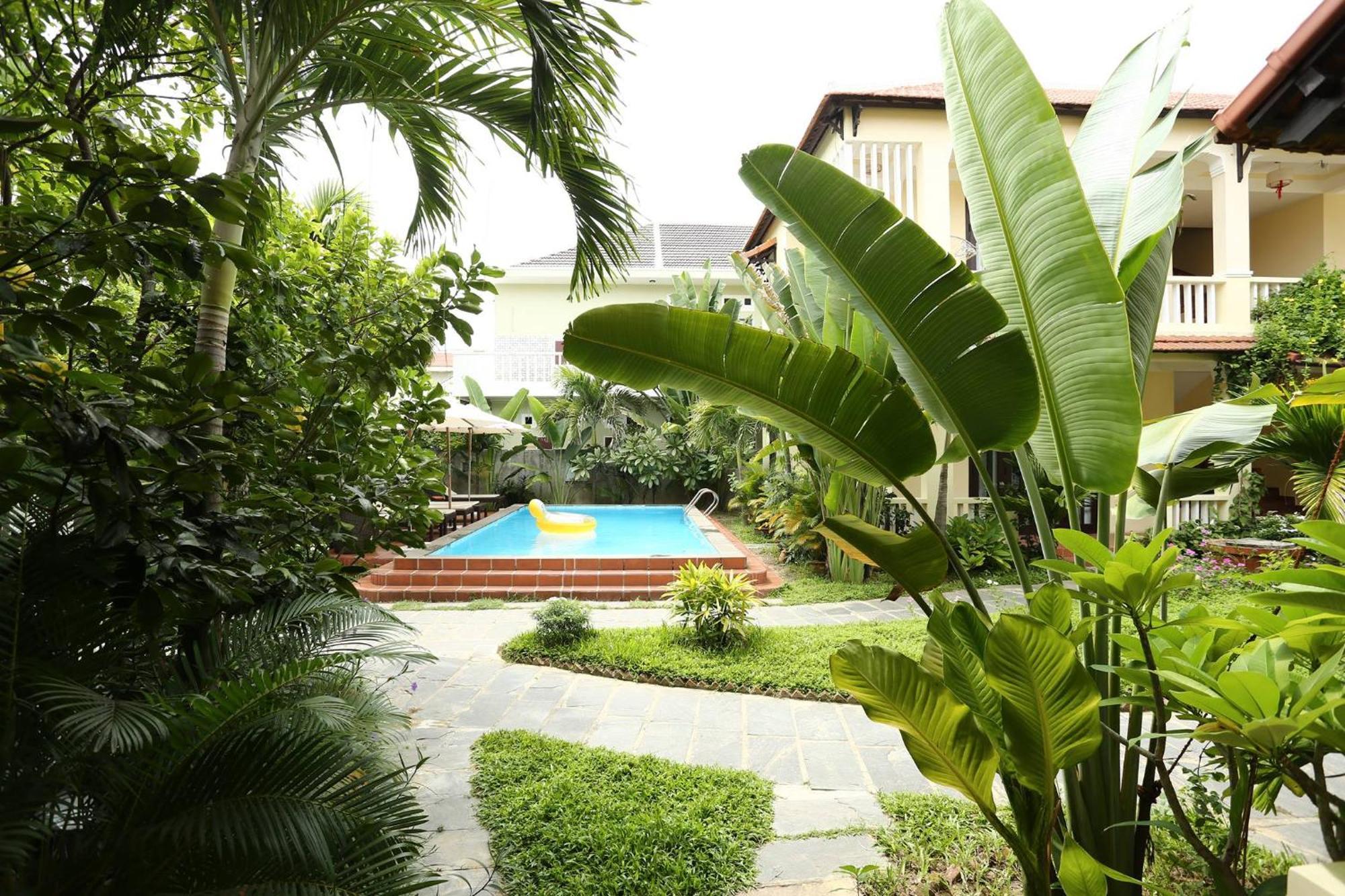 Rumah tetamu Cherry's House *