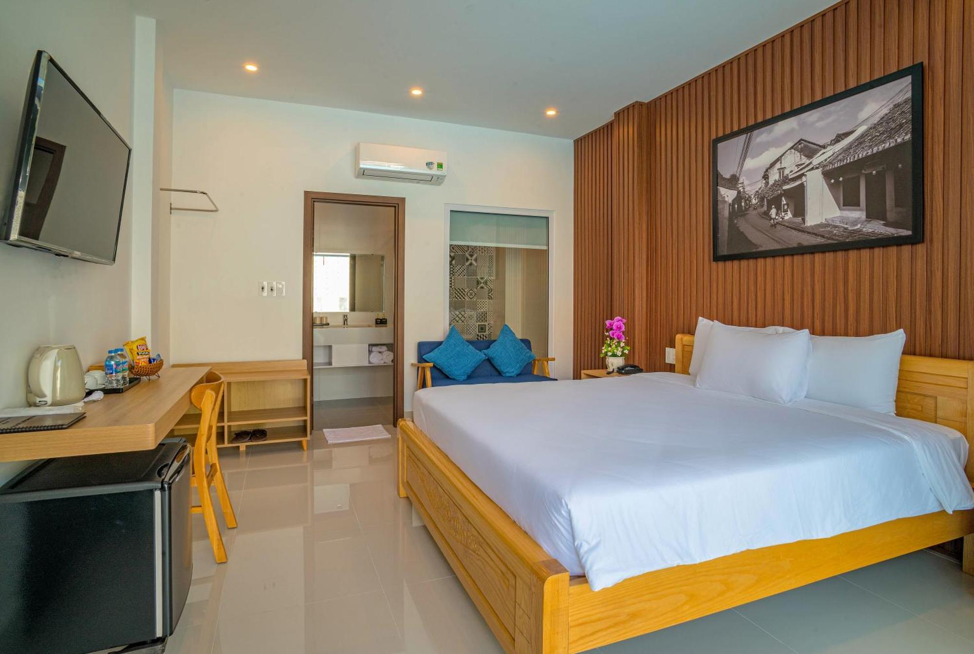 Hotel White House 3*