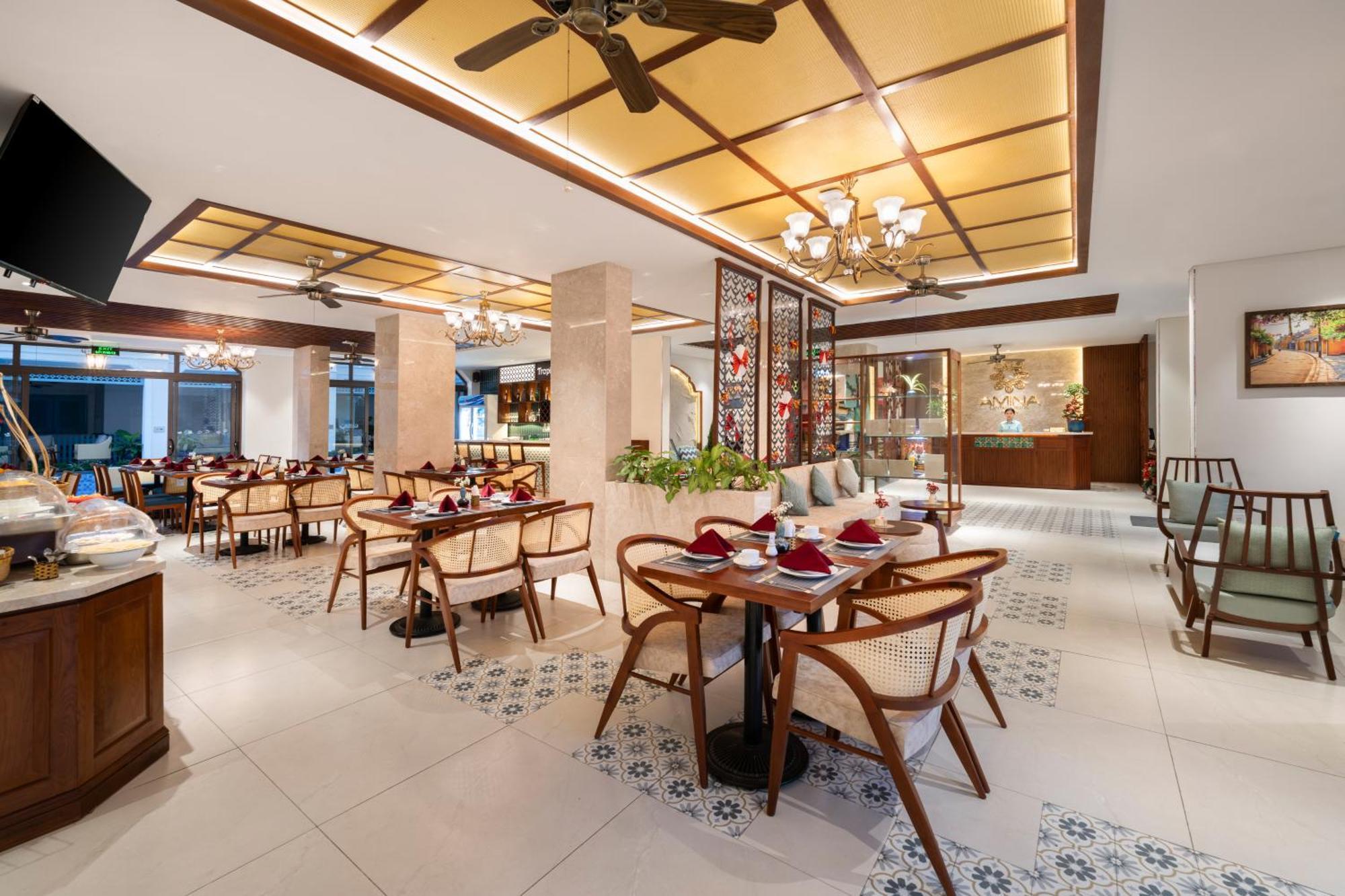 Hotel Amina Lantana & 4*