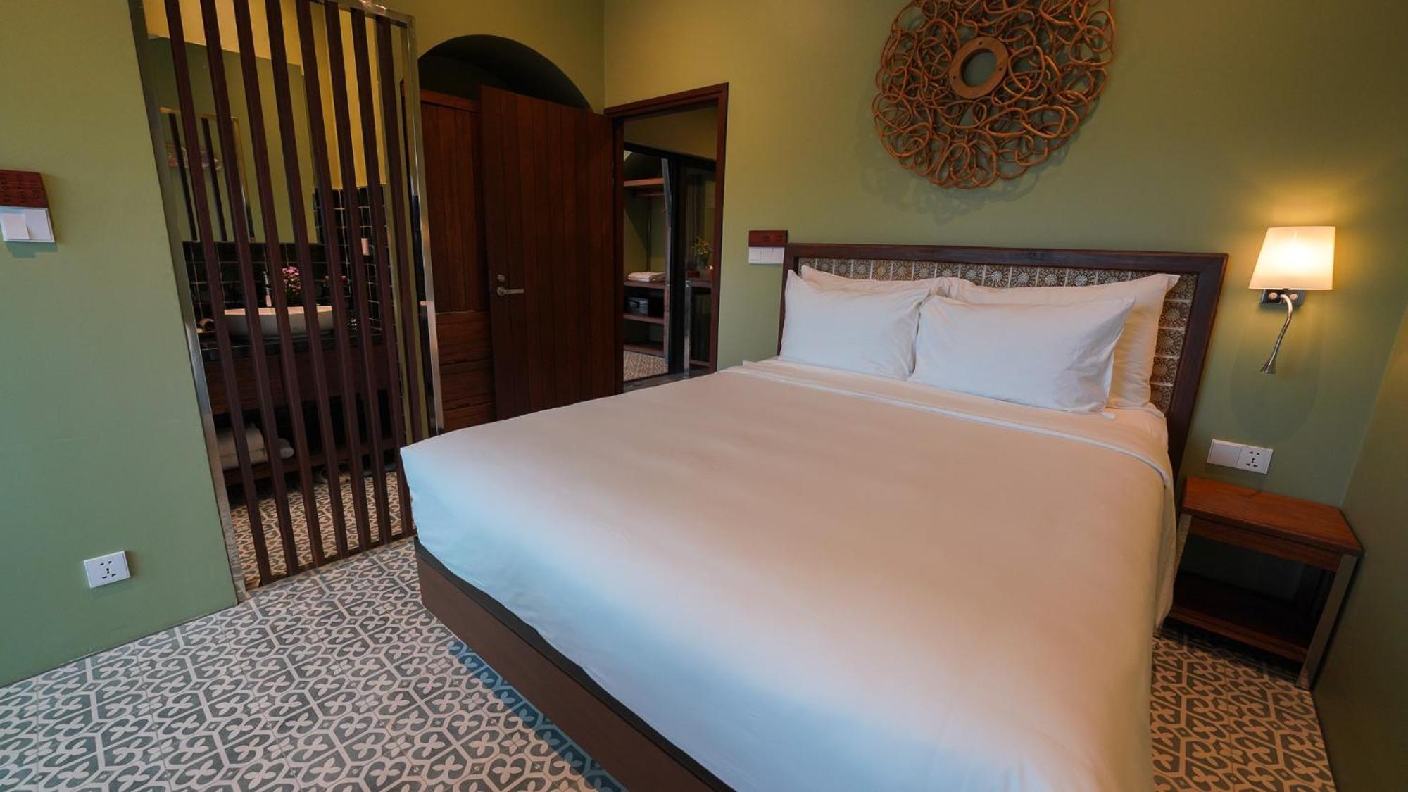 Hotel Chiem Hoian - The Beachside Boutique & 4*