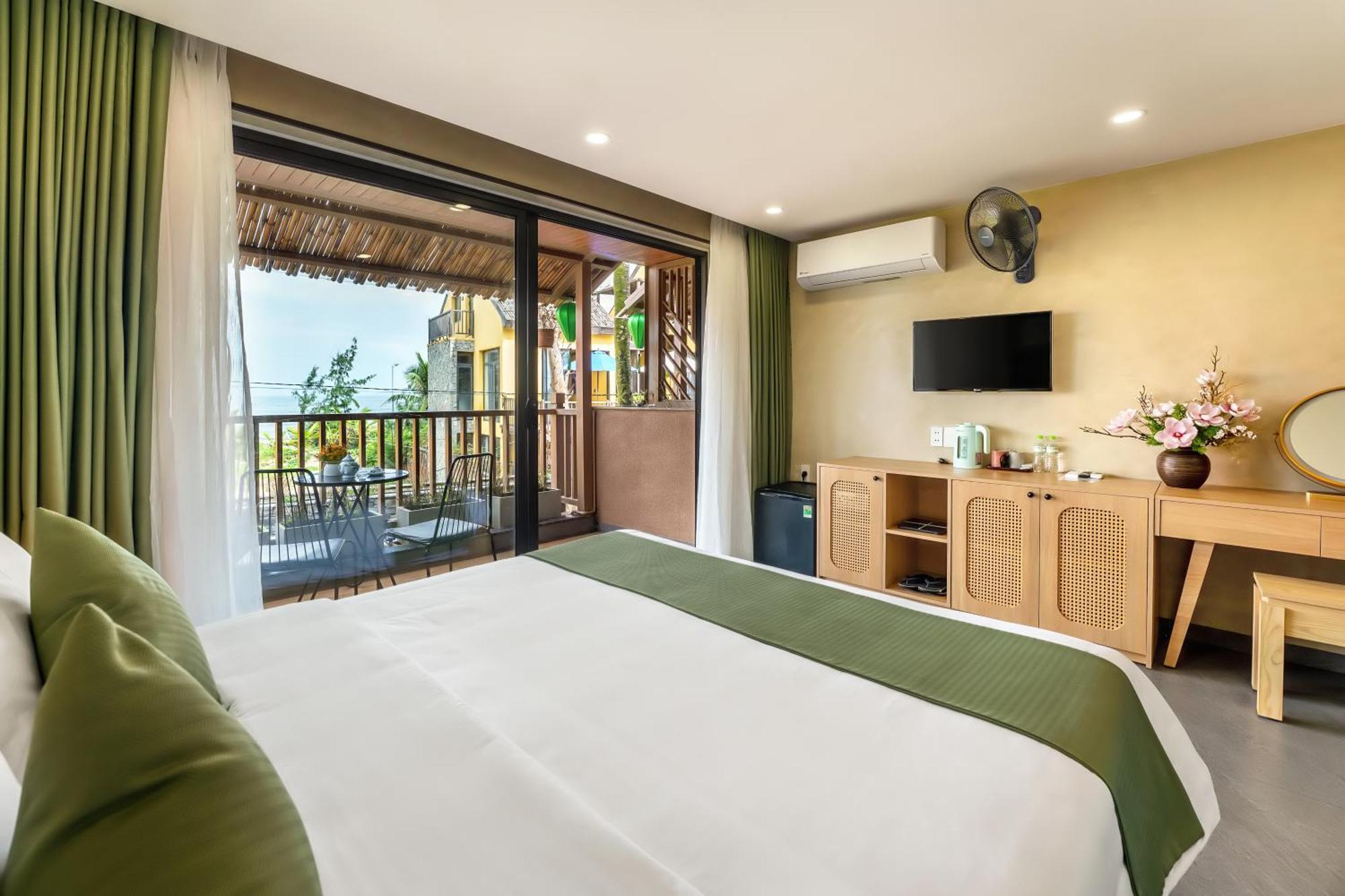 Hotel The Linh Seaside 4*