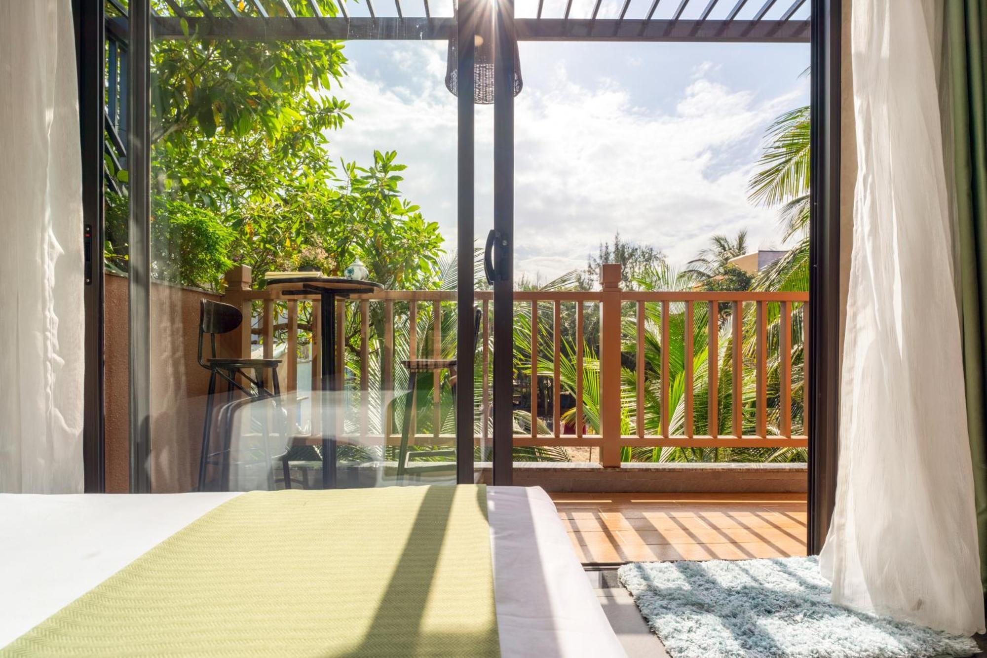 The Linh Seaside 4*