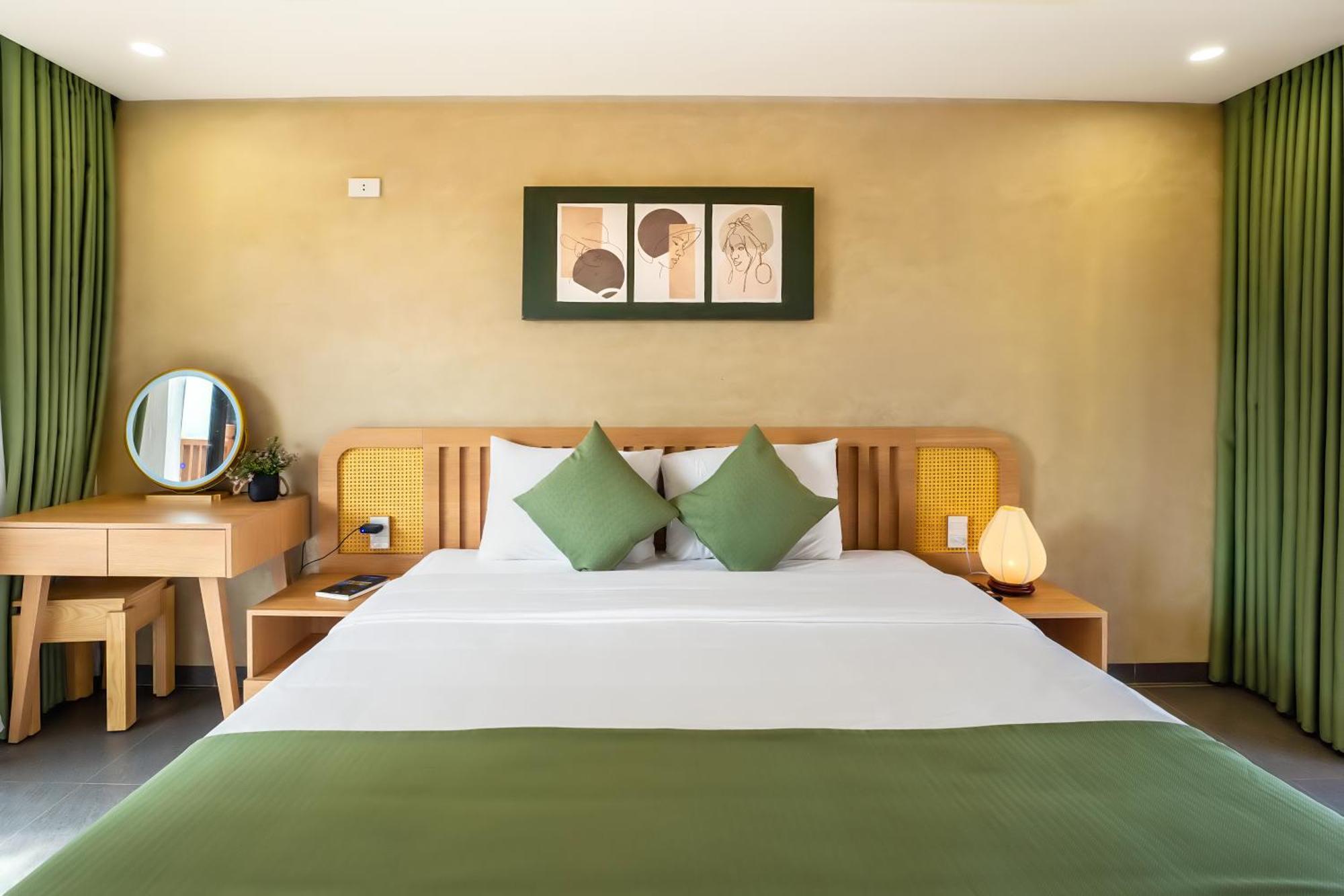The Linh Seaside 4* Hoi An