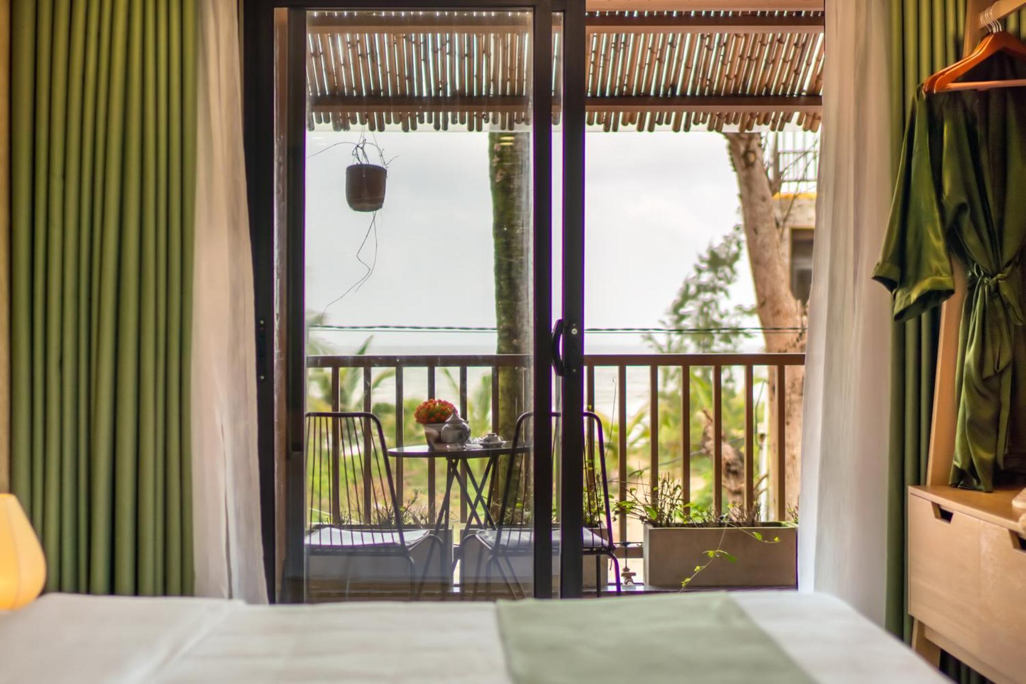 The Linh Seaside 4*