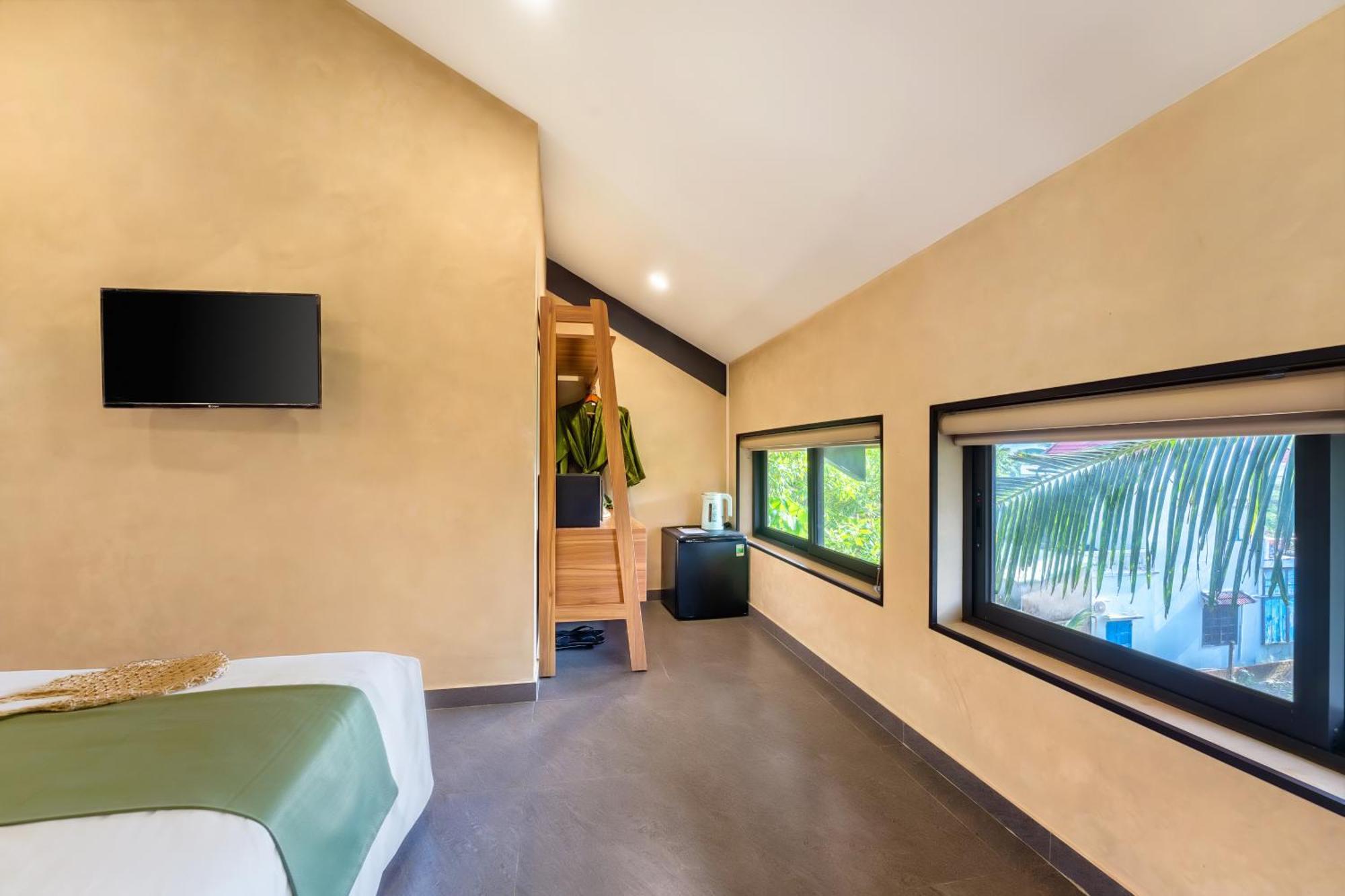 The Linh Seaside 4* Hoi An