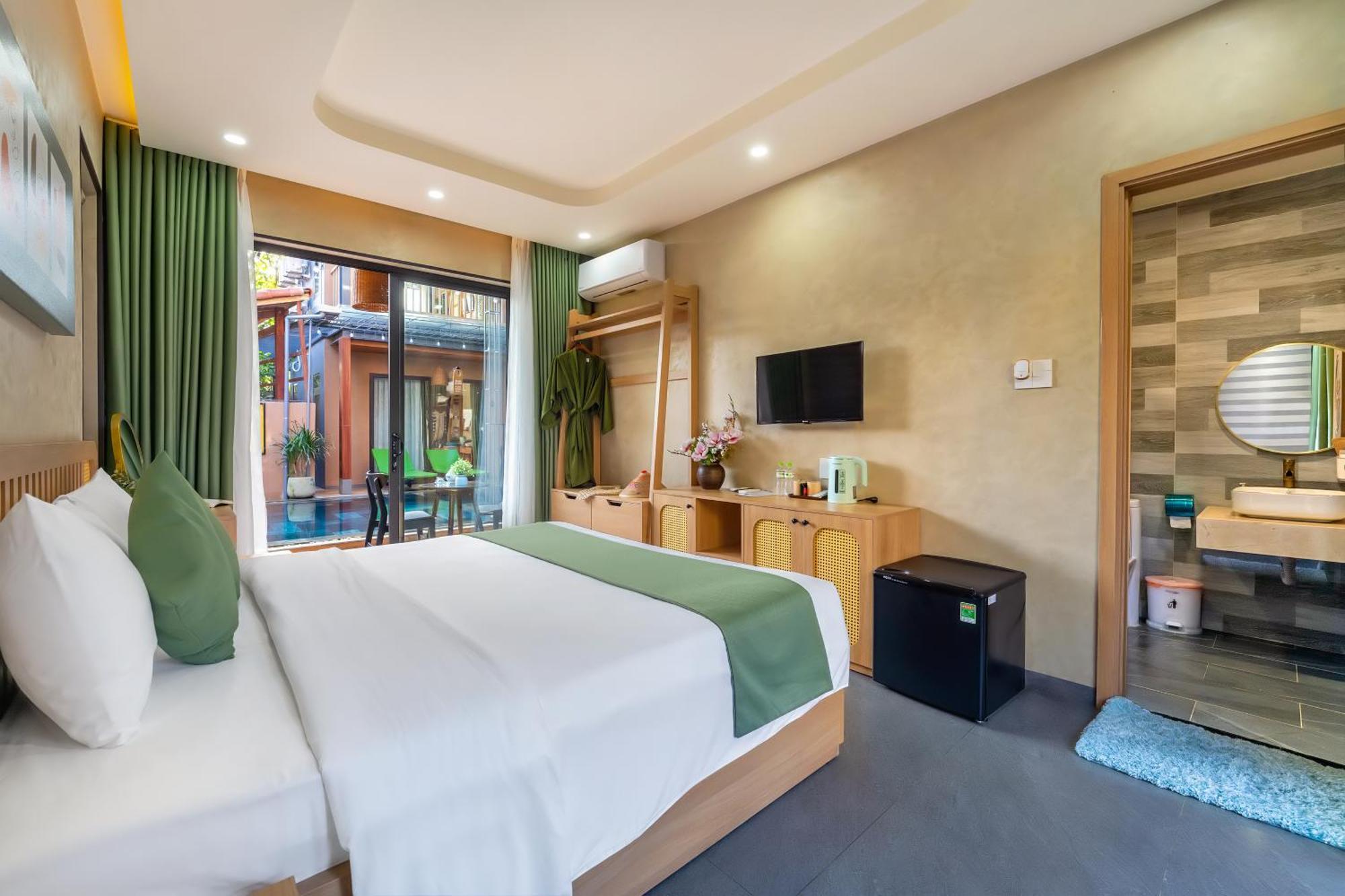 The Linh Seaside Hotel
