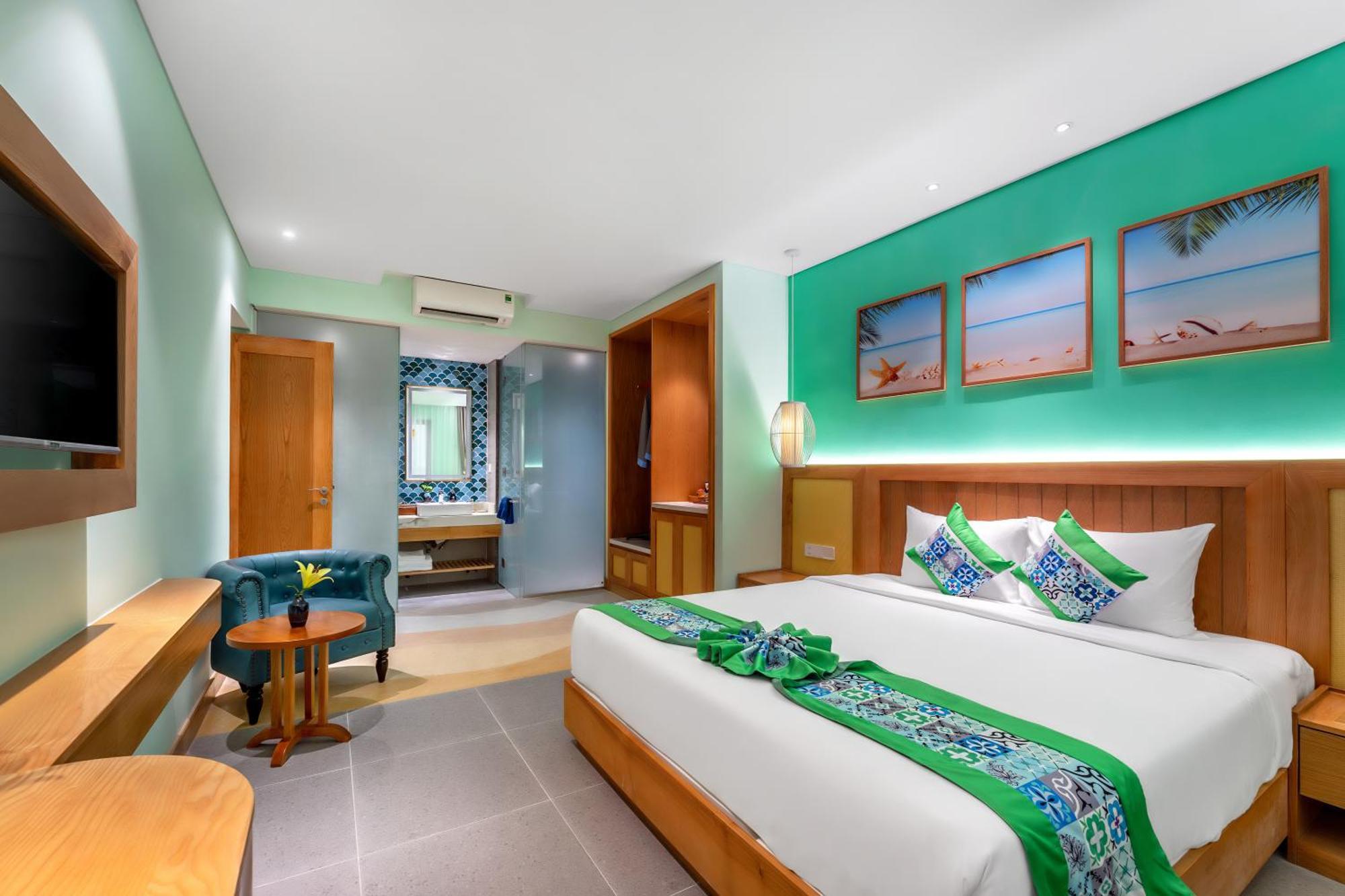 Amina Lantana & Hotel 4*