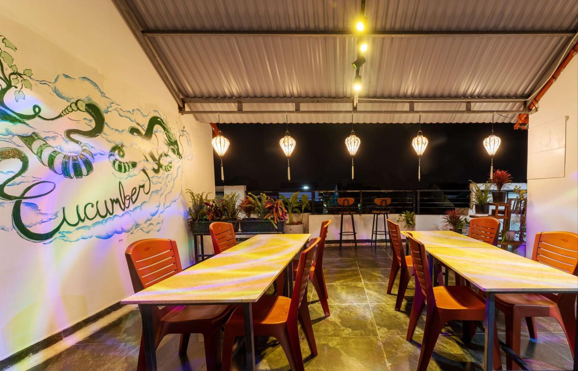 Cucumber Hostel *