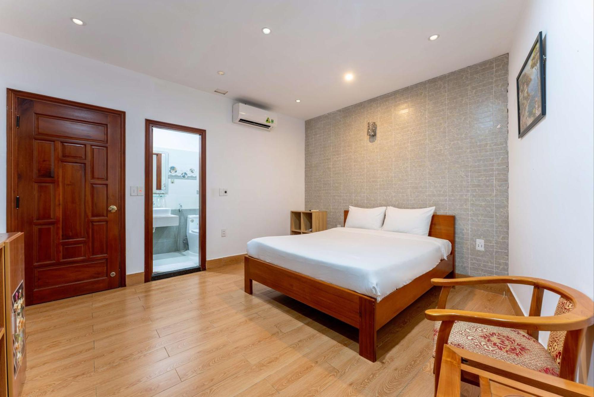 Cucumber Hostel *