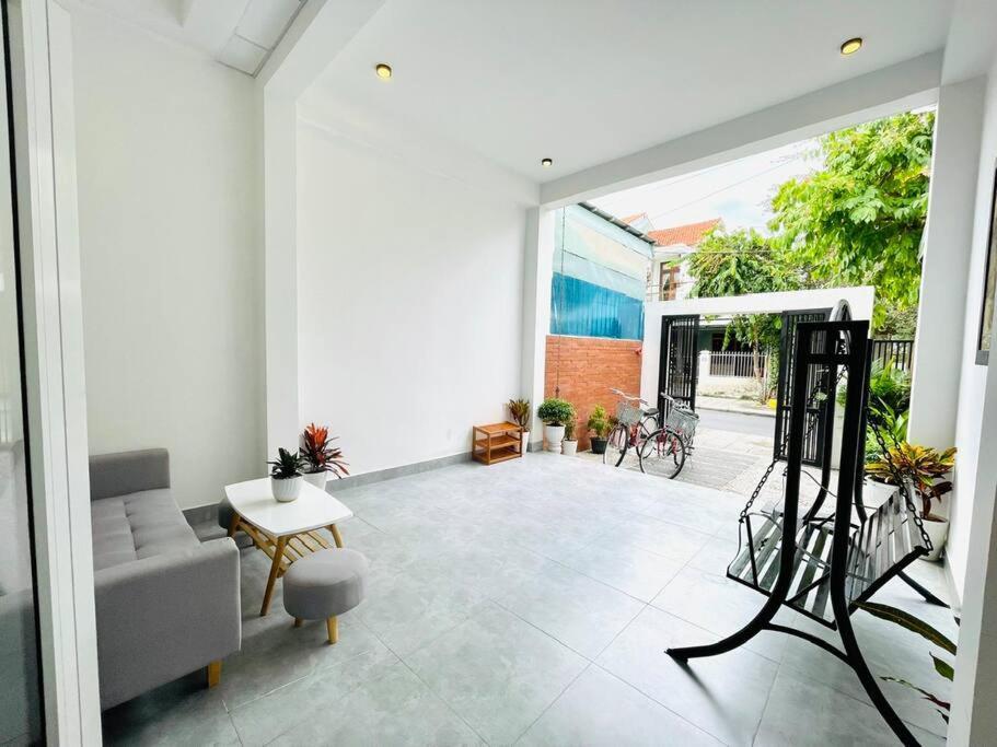 The Linh House *