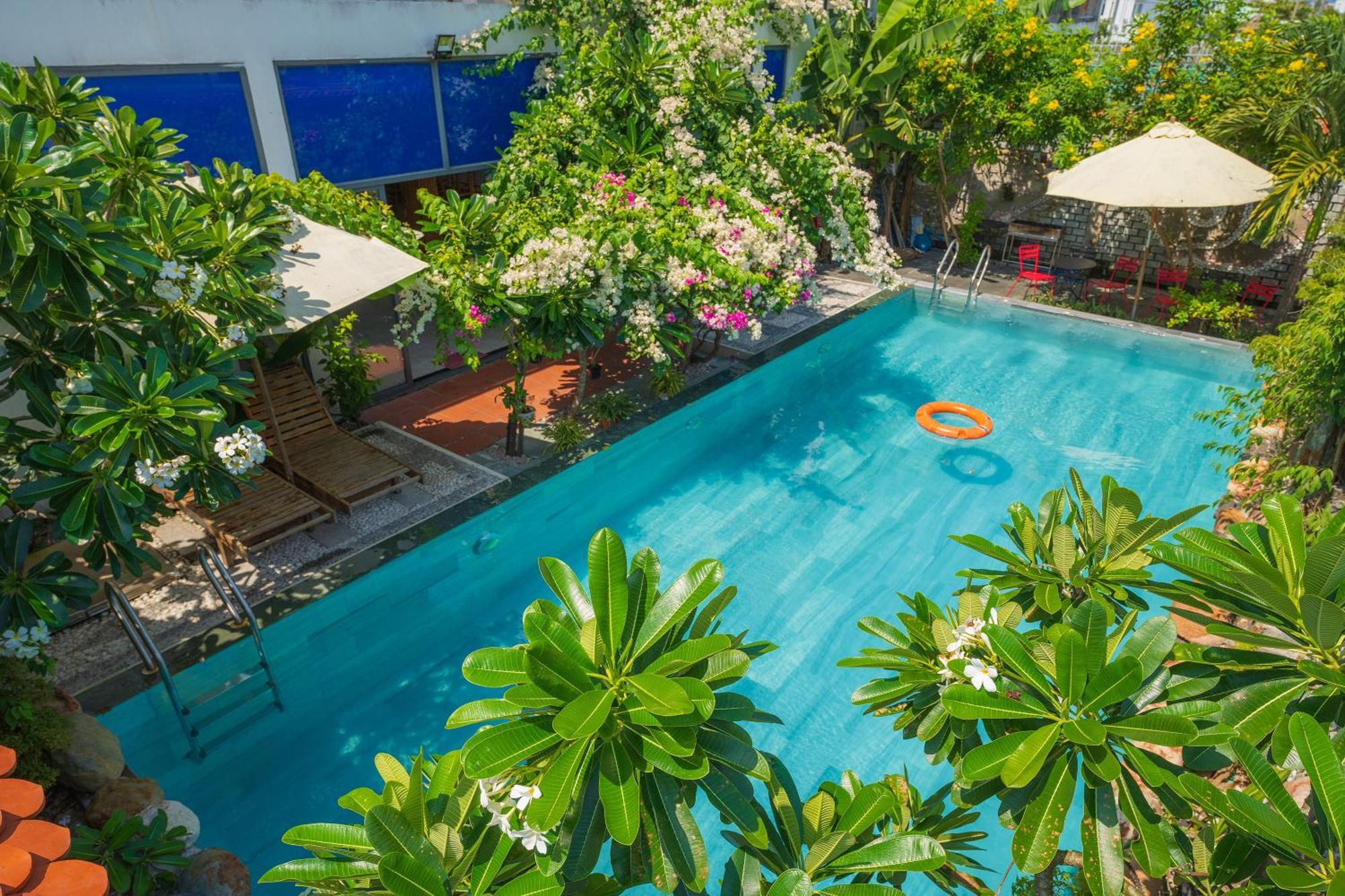 Villa Yellow Daisy Hoi An