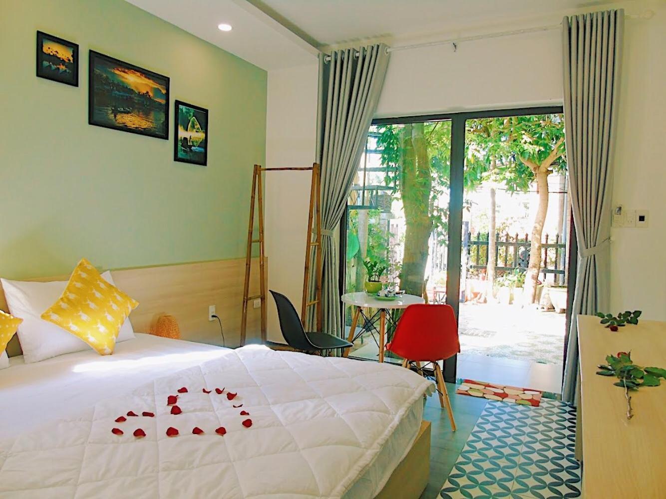 Homestay Xanh La *