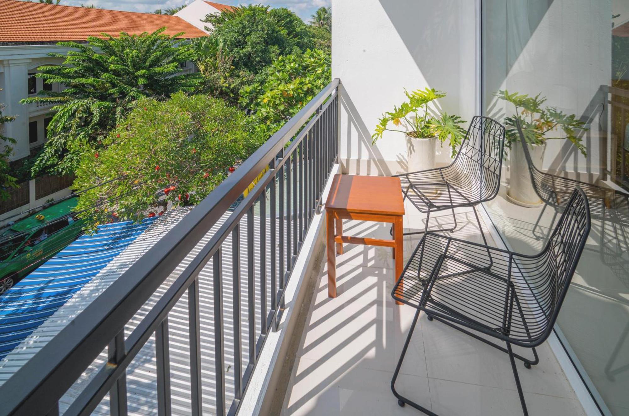 White House Hotel 3*