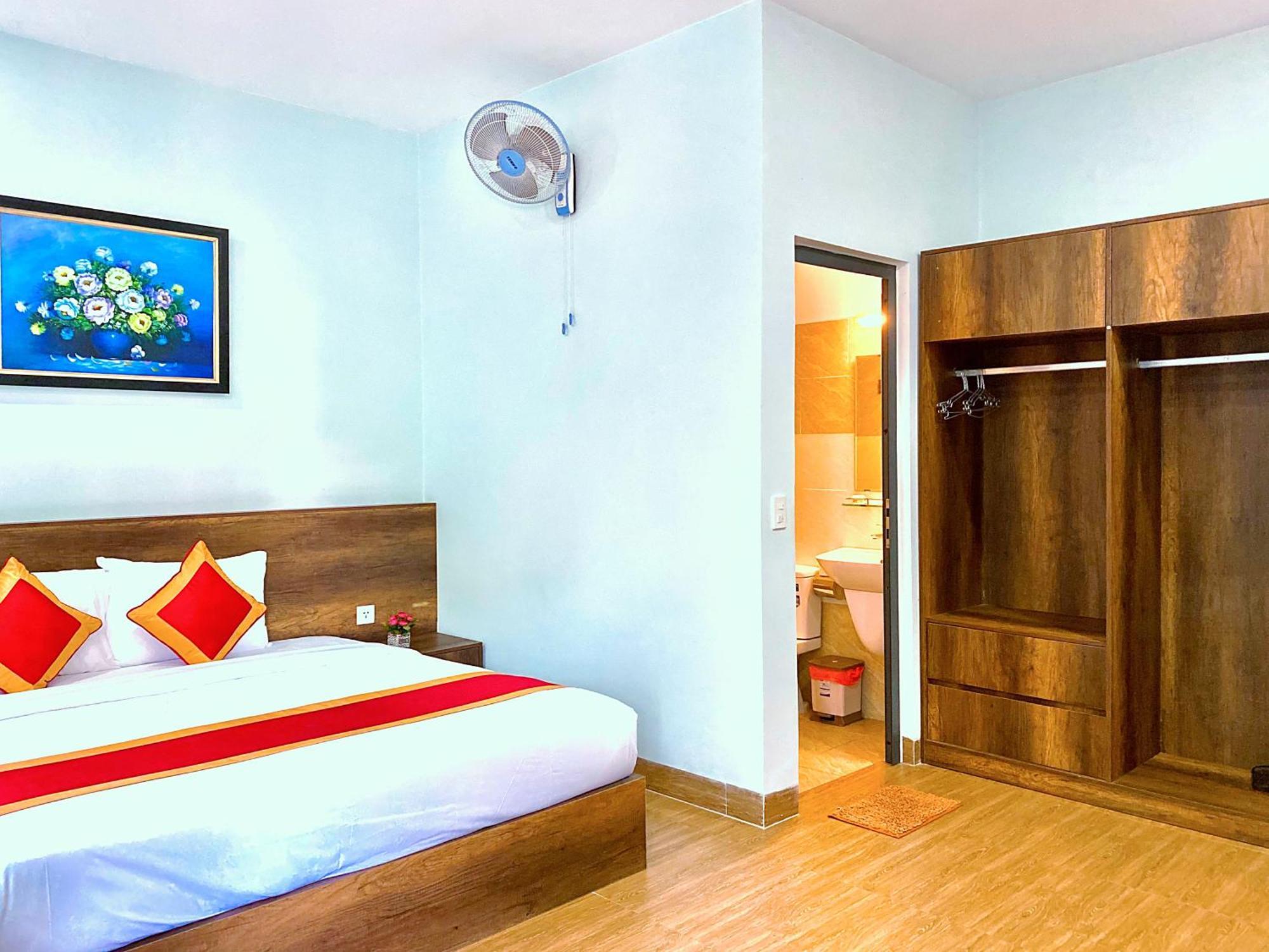 Golden Field Homestay