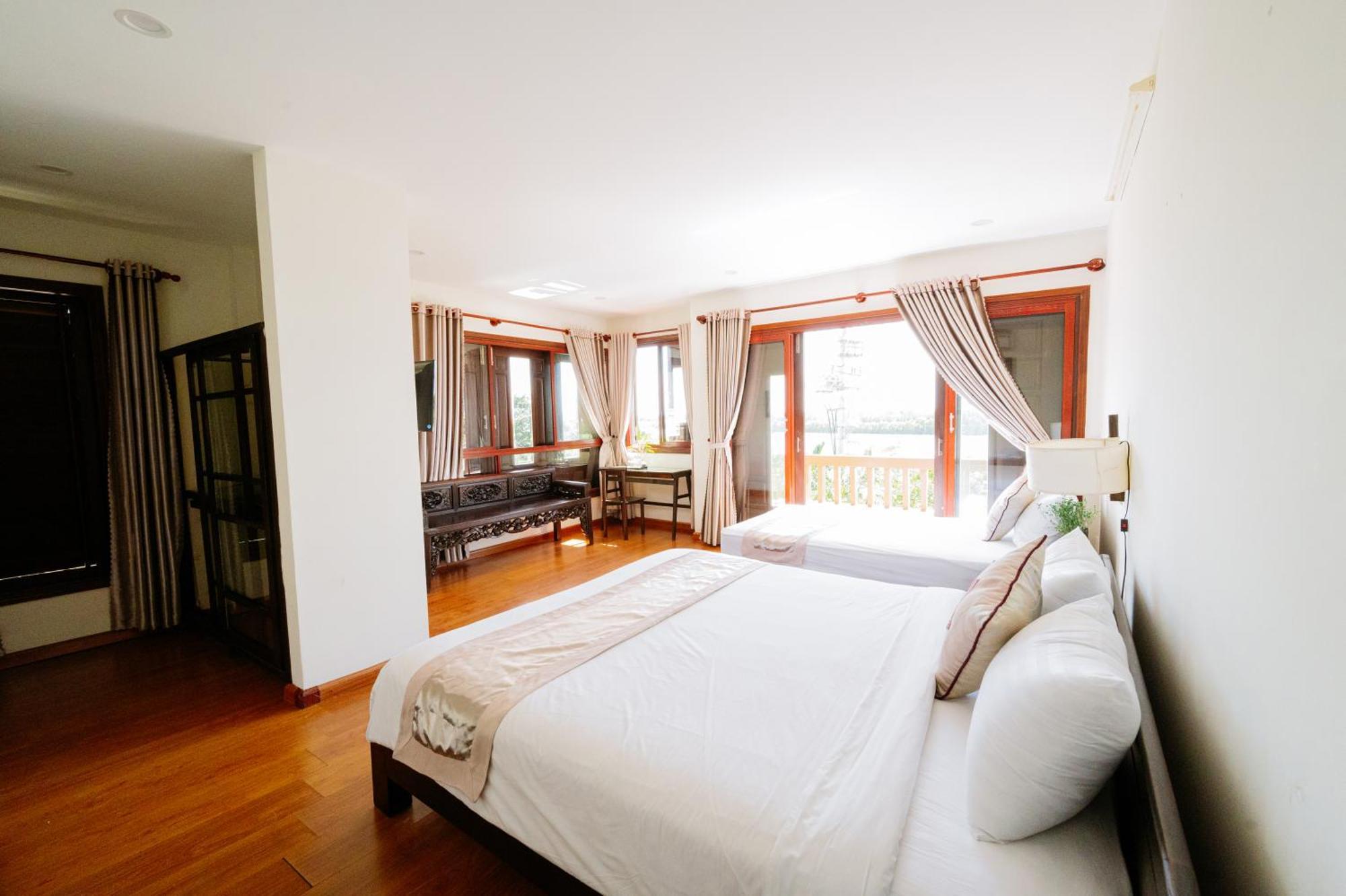 B'lan Riverside 3*