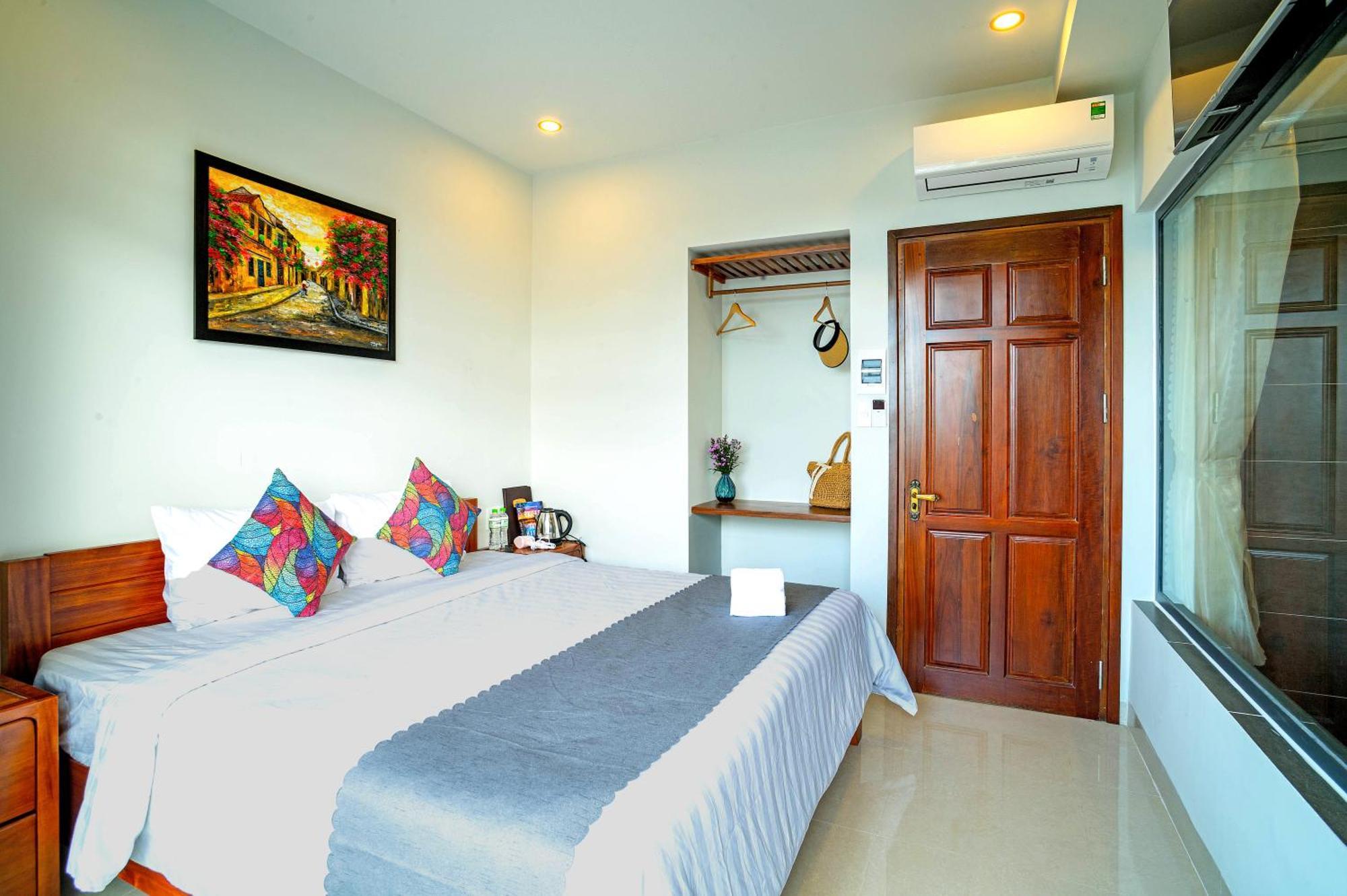 Phuoc Riverside Homestay *