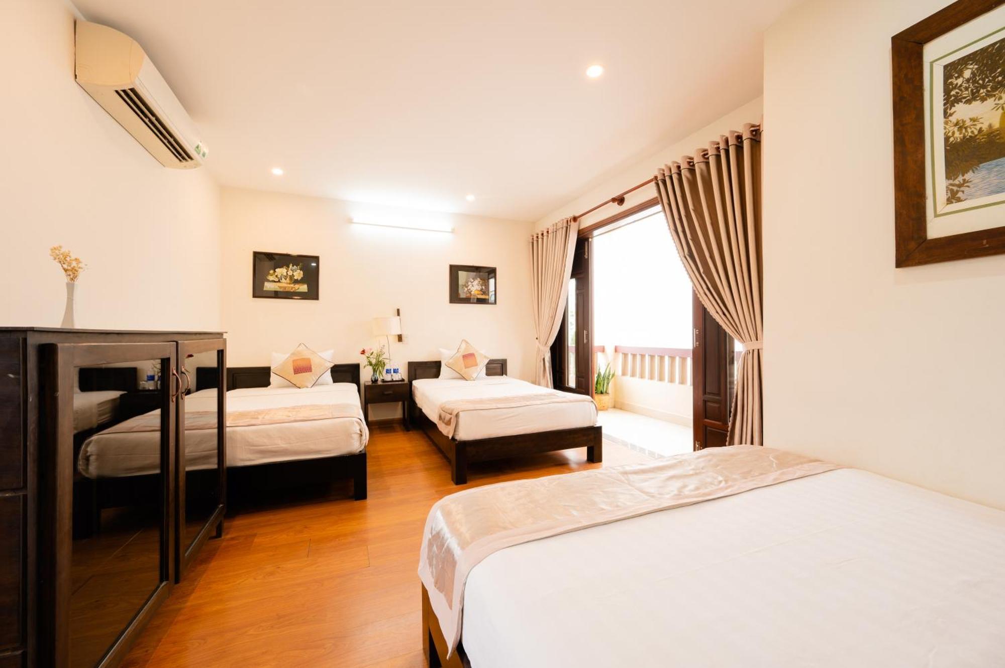 Hotel B'lan Riverside 3*
