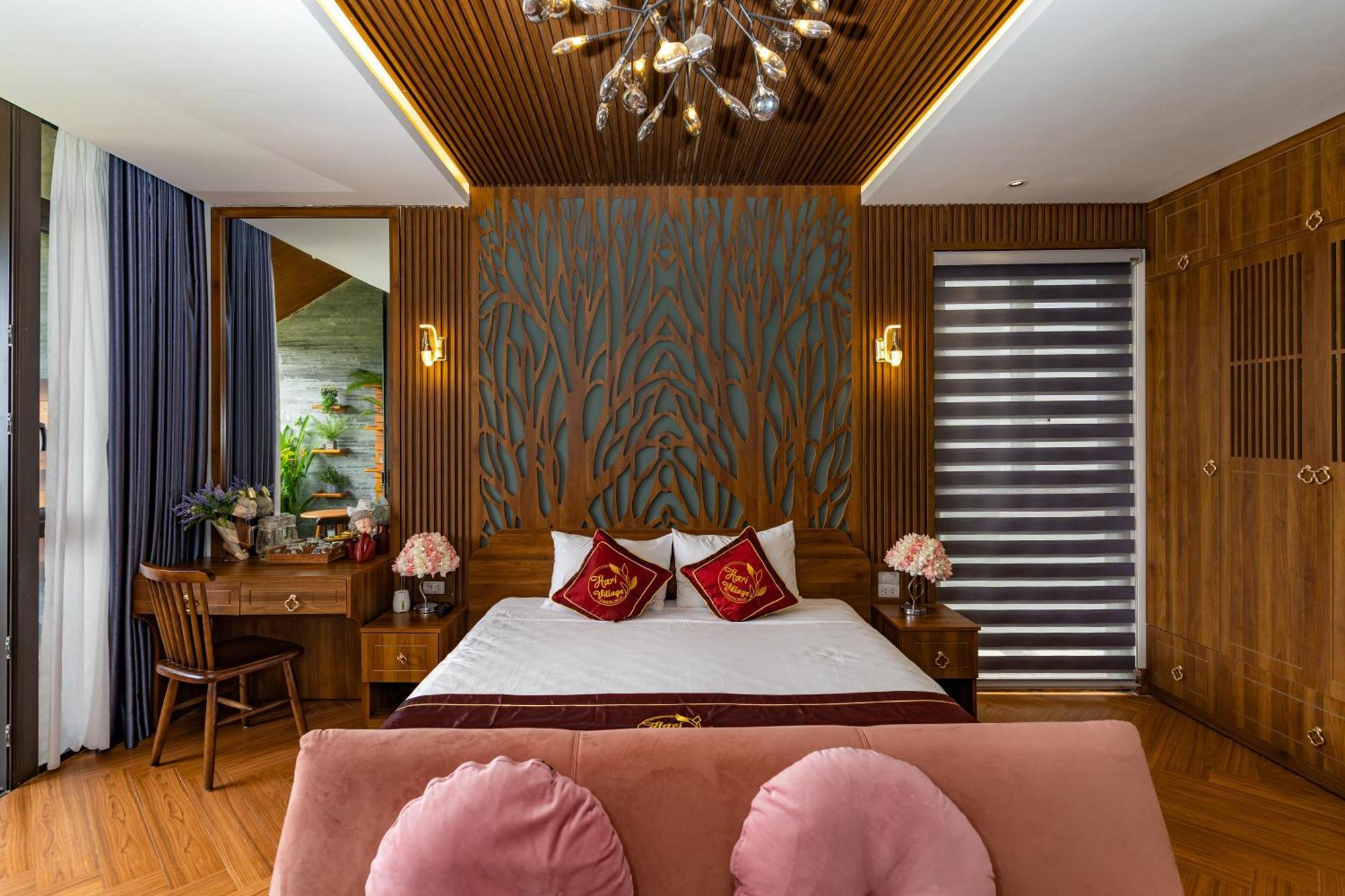 Hari - Casamia * Hoi An
