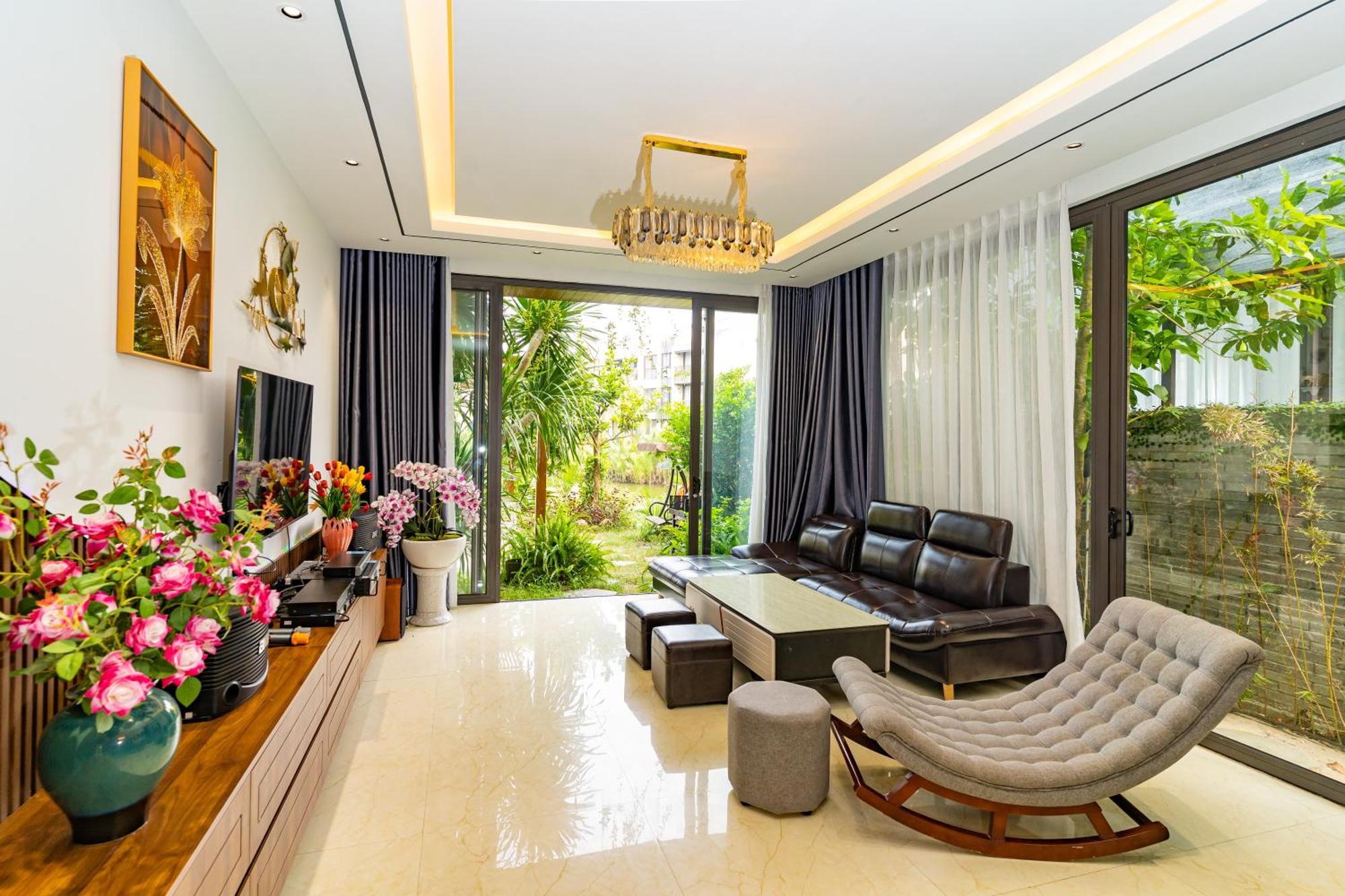 Hari - Casamia Villa Hoi An