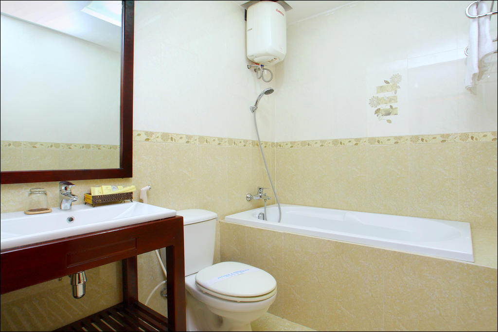 Hotel Nhi Trung