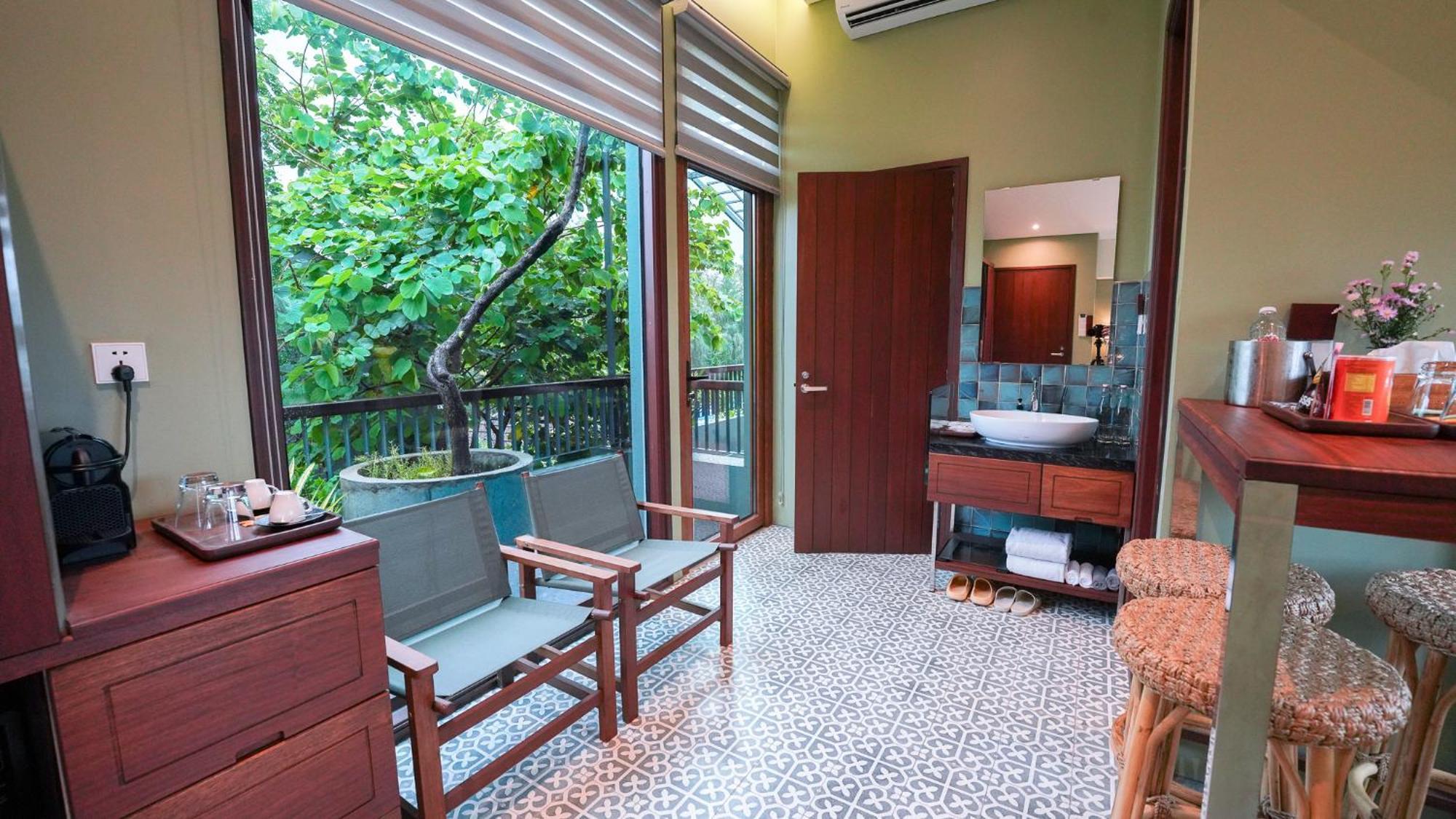 Chiem Hoian - The Beachside Boutique & 4*