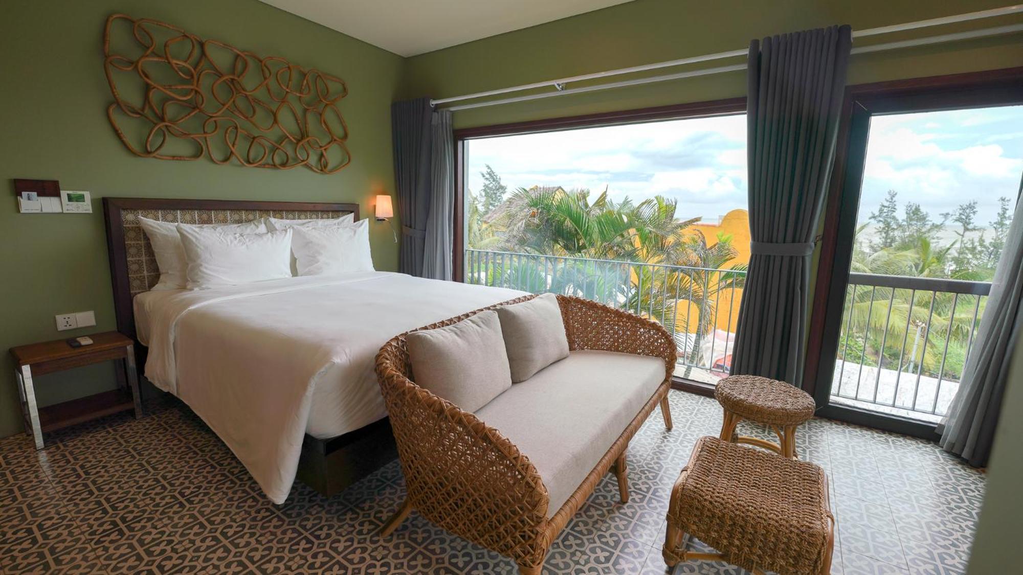 Chiem Hoian - The Beachside Boutique & Hoi An