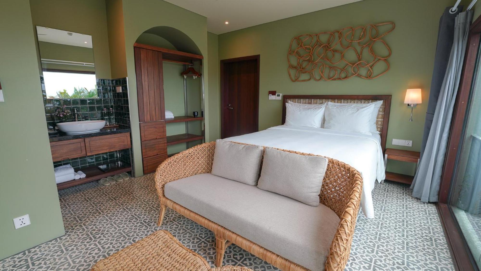 Chiem Hoian - The Beachside Boutique & 4*