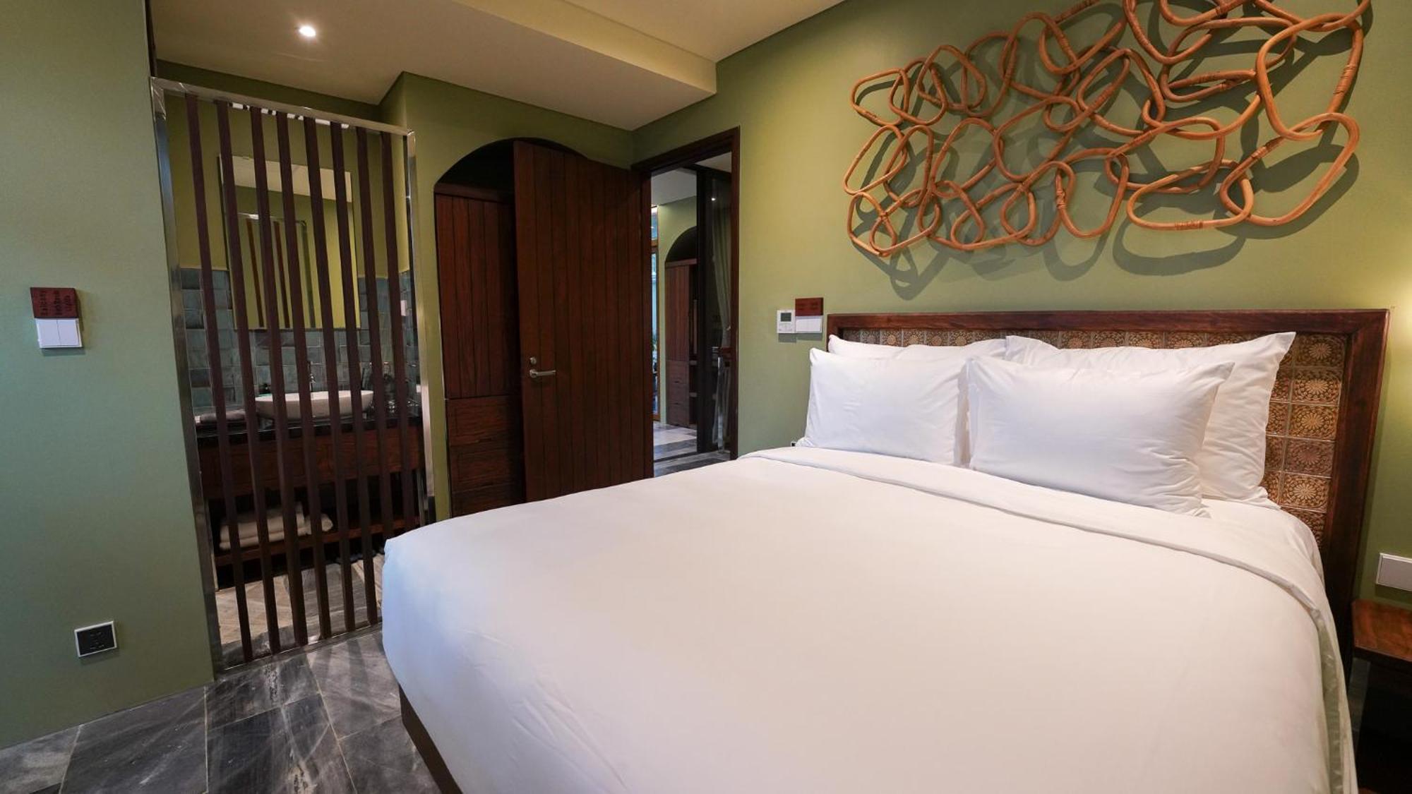 Chiem Hoian - The Beachside Boutique & Hoi An