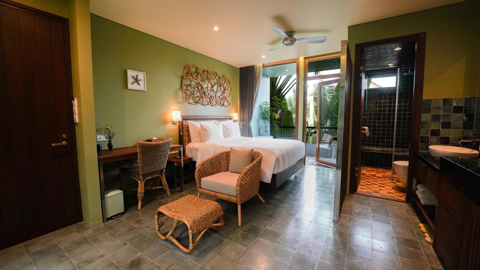 Chiem Hoian - The Beachside Boutique & 4* Hoi An